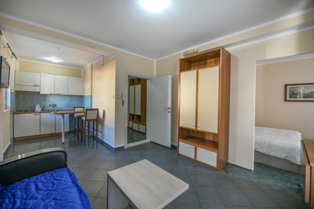 Jolly Apartments Budva Exterior photo